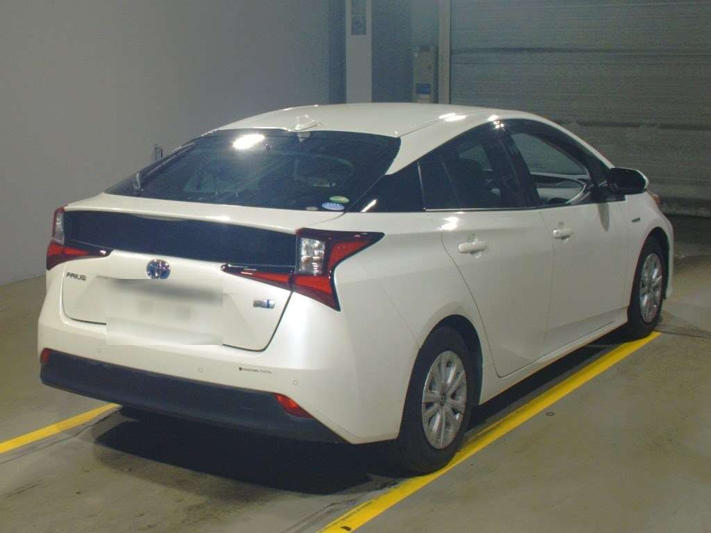 2020 Toyota Prius ZVW51[1]