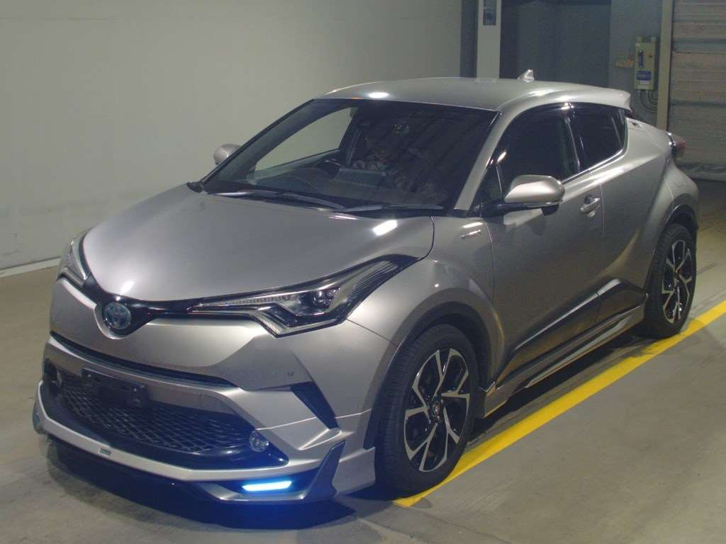 2017 Toyota C-HR ZYX10[0]