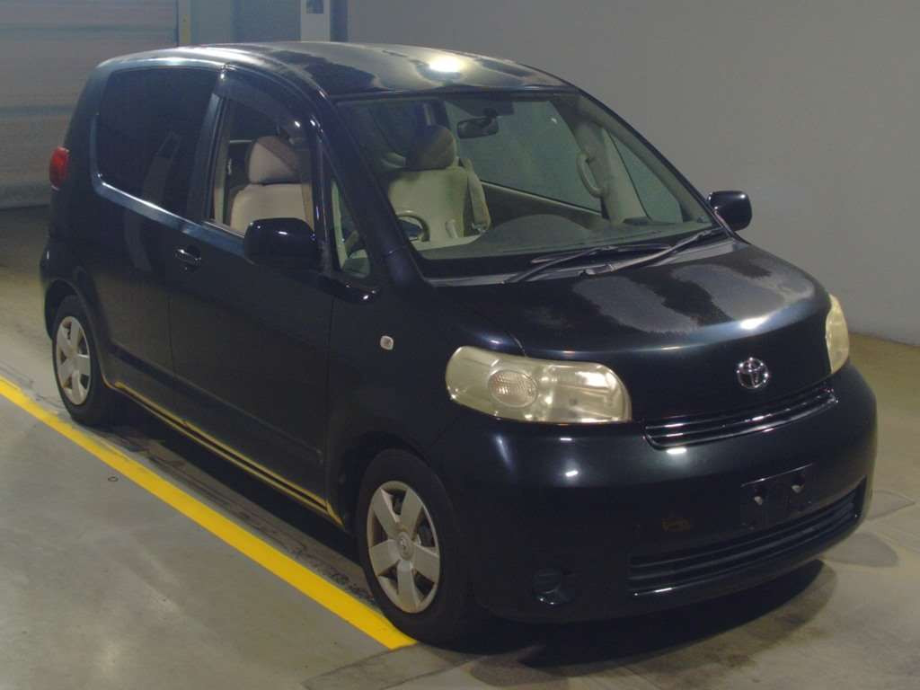 2009 Toyota Porte NNP10[2]