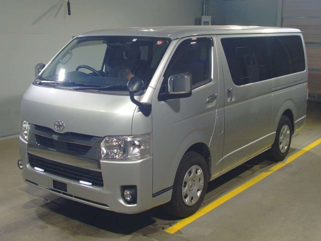 2020 Toyota Hiace Van TRH200V[0]