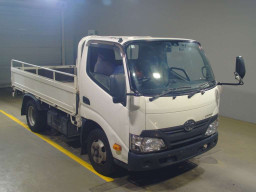 2018 Toyota Dyna Truck