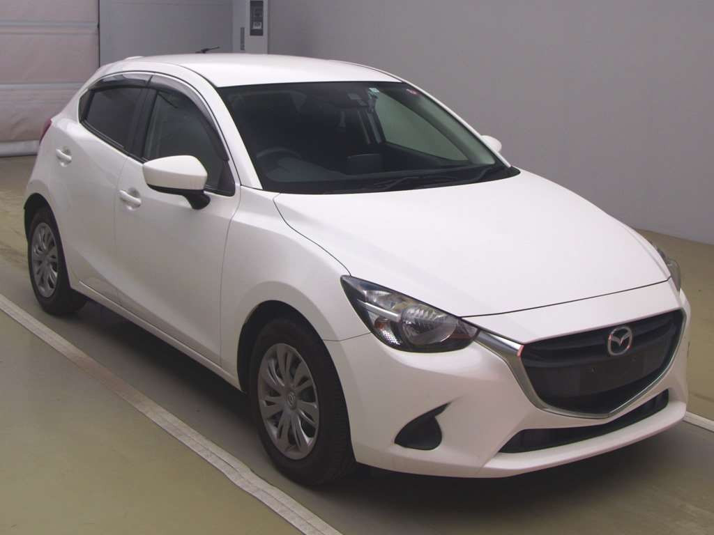 2015 Mazda Demio DJ3FS[2]