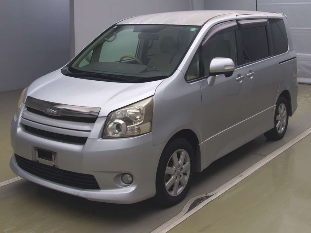 2009 Toyota Noah ZRR70W[0]