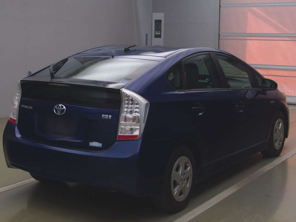 2011 Toyota Prius ZVW30[1]