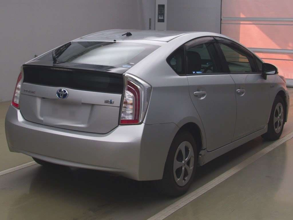 2012 Toyota Prius ZVW30[1]