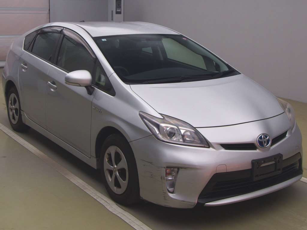 2012 Toyota Prius ZVW30[2]