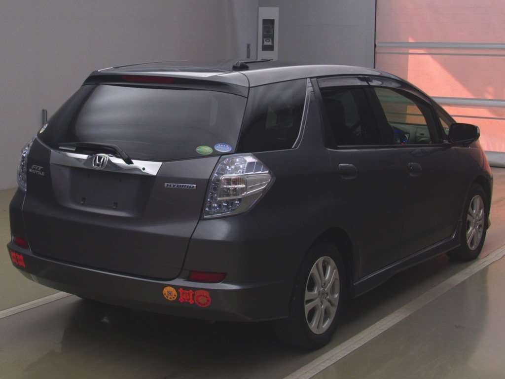 2012 Honda Fit Shuttle Hybrid GP2[1]