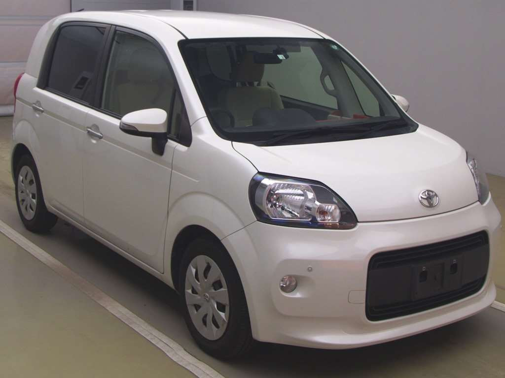 2014 Toyota Porte NCP141[2]