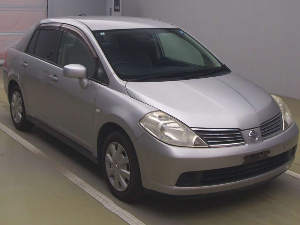 2006 Nissan Tiida Latio SC11[2]