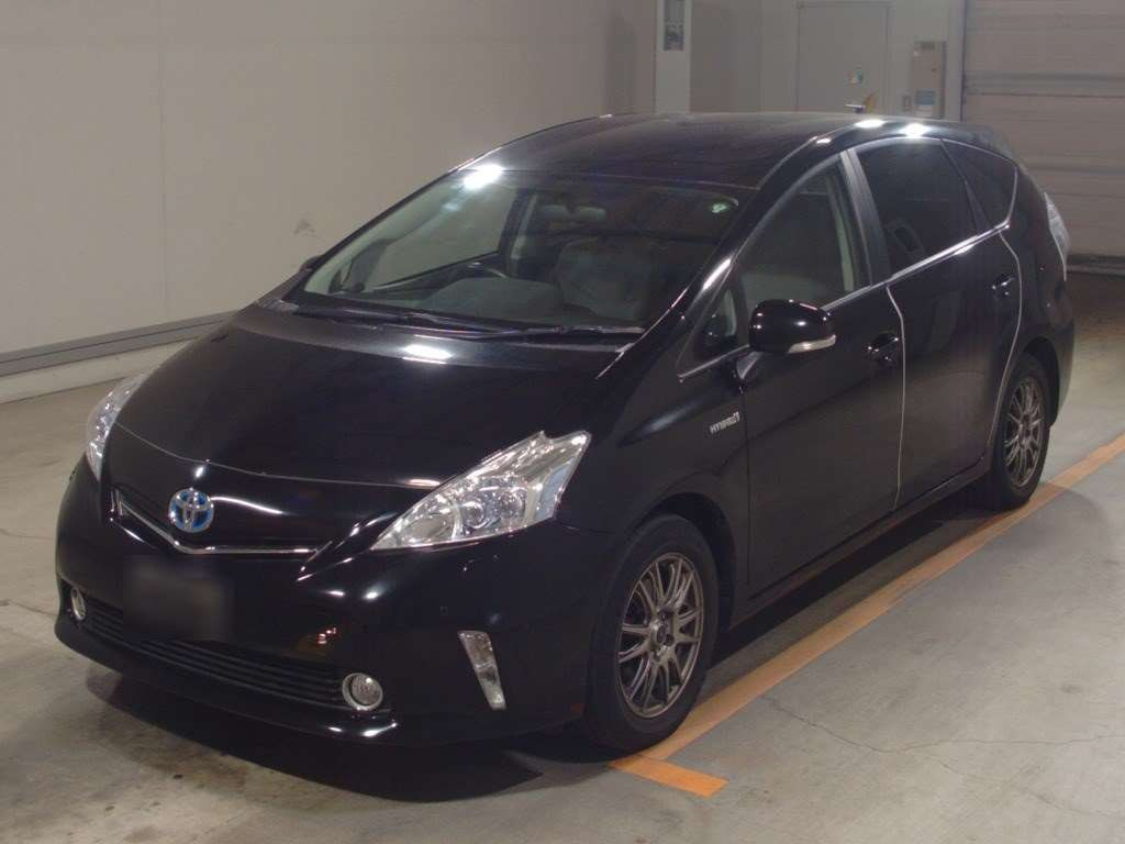 2011 Toyota Prius alpha ZVW40W[0]