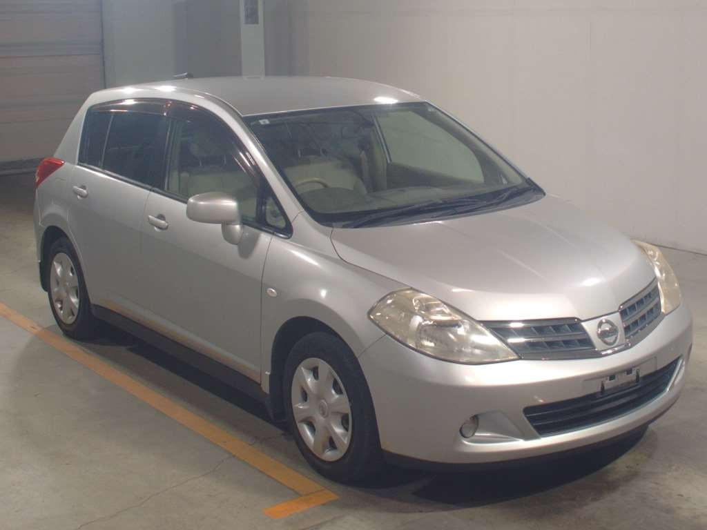 2009 Nissan Tiida C11[2]