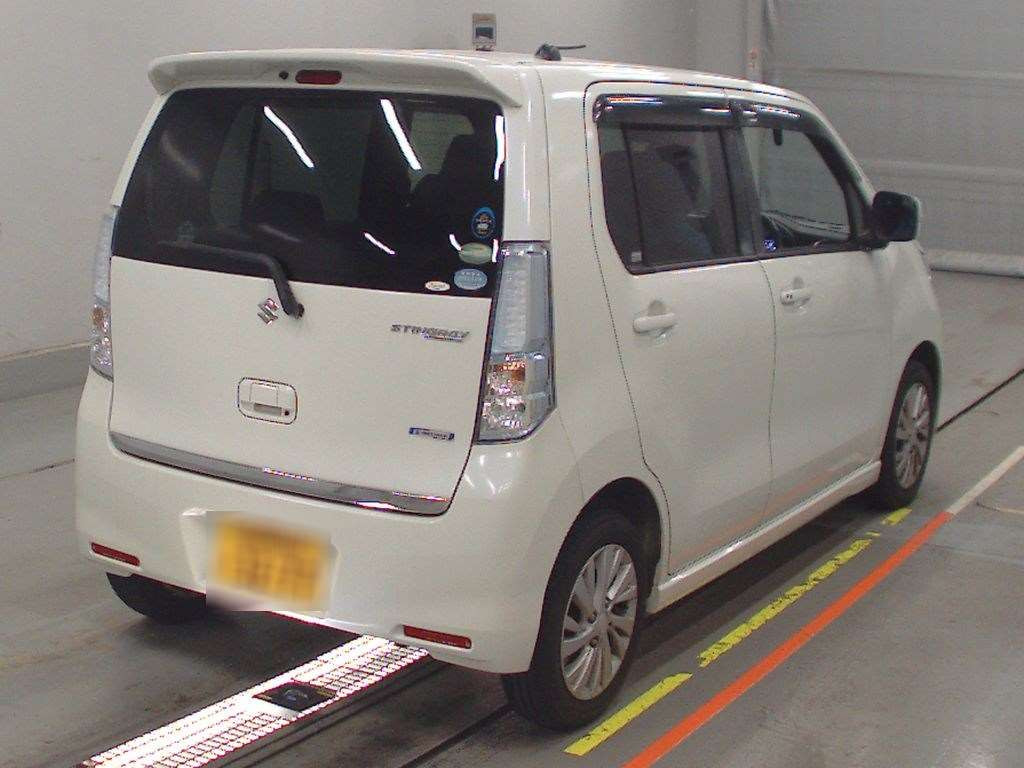 2015 Suzuki WAGON R STINGRAY MH44S[1]