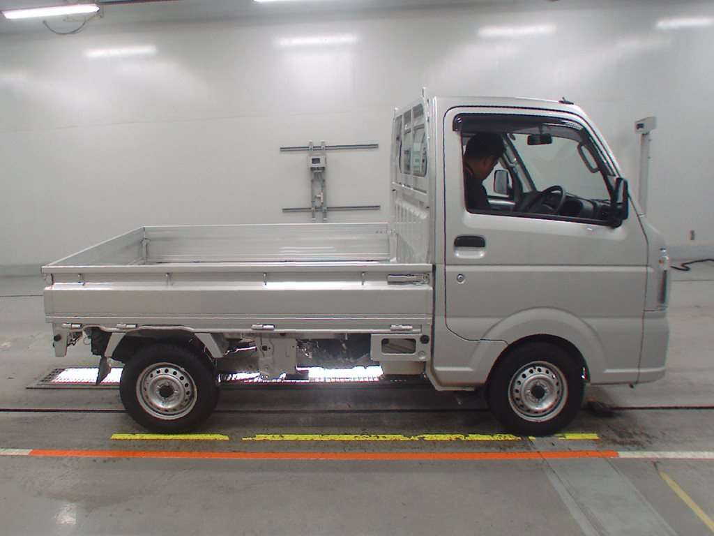 2023 Suzuki Carry Truck DA16T[2]