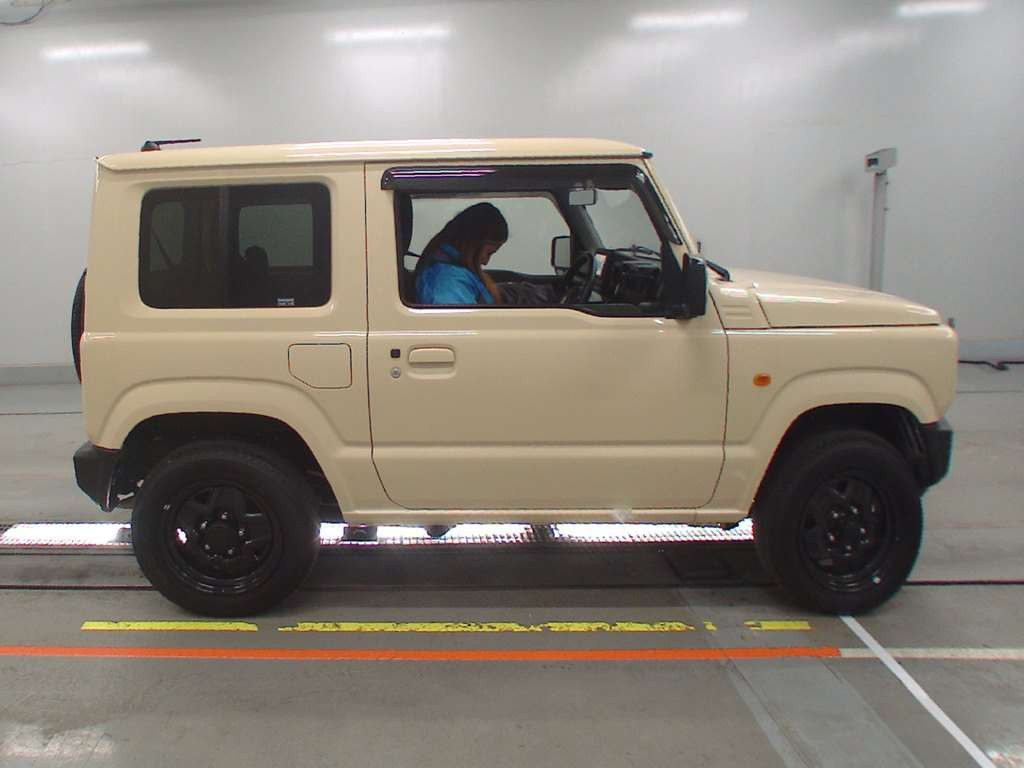 2021 Suzuki Jimny JB64W[2]