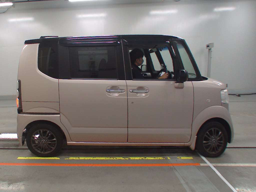 2012 Honda N-Box+ JF1[2]