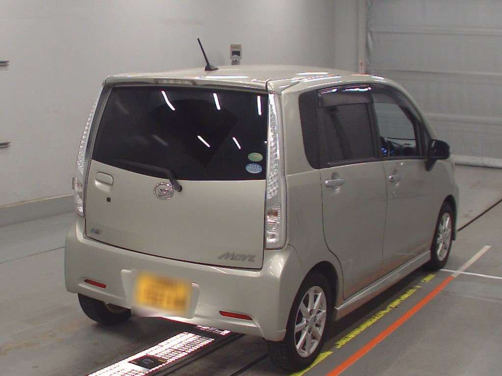 2013 Daihatsu Move Custom LA100S[1]