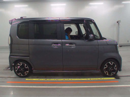 2020 Honda N-BOX CUSTOM