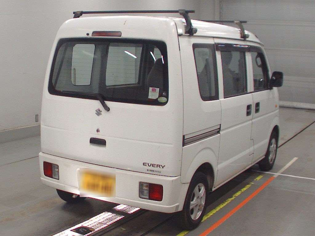 2011 Suzuki Every DA64V[1]