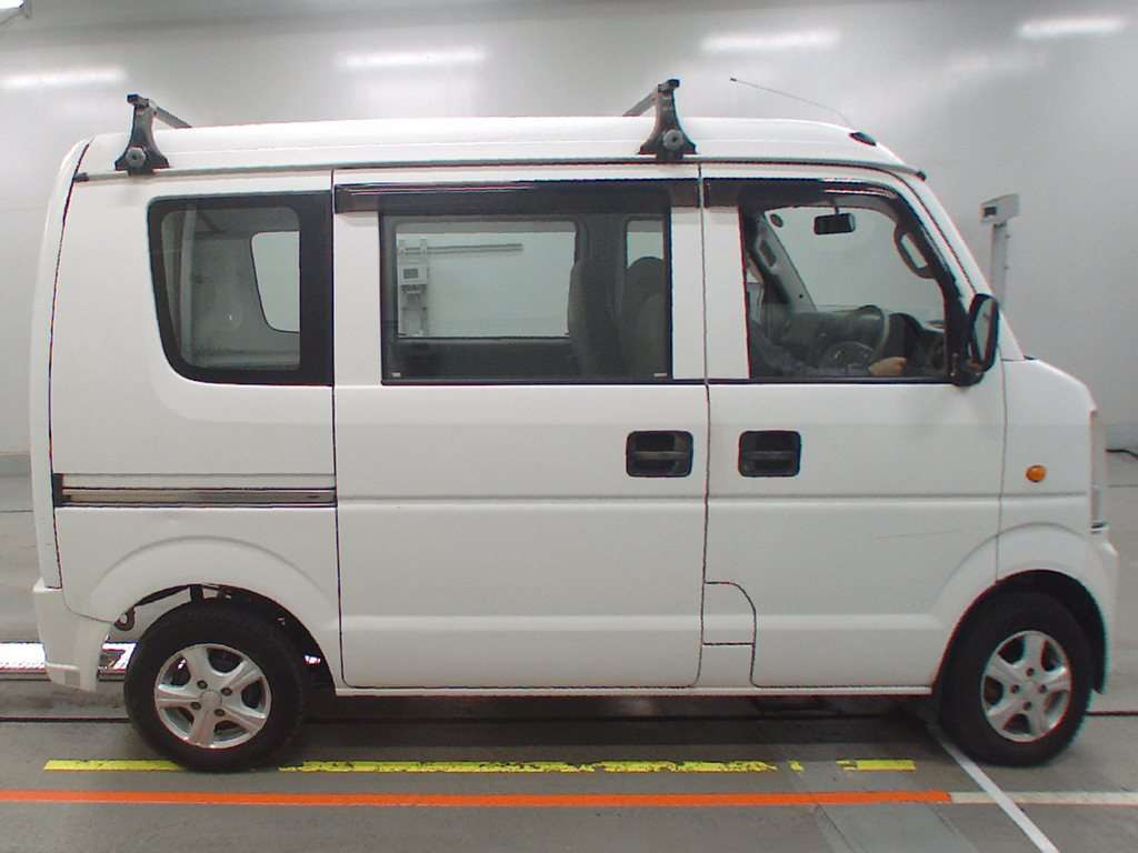 2011 Suzuki Every DA64V[2]