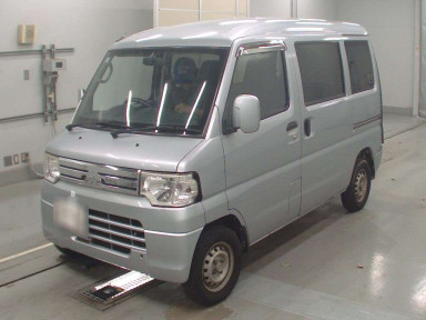 2014 Mitsubishi Minicab Van