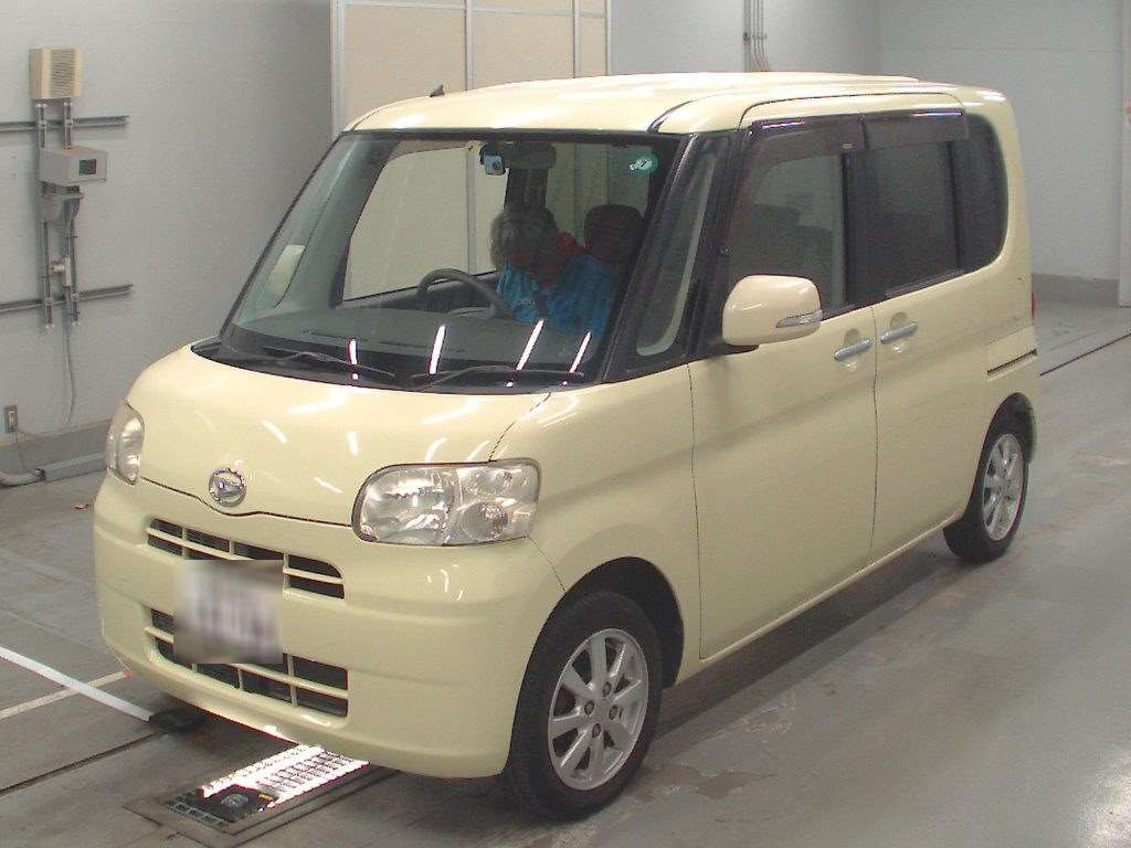 2010 Daihatsu Tanto L375S[0]