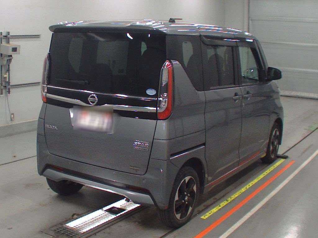 2020 Nissan Roox B47A[1]