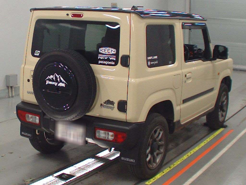 2020 Suzuki Jimny JB64W[1]