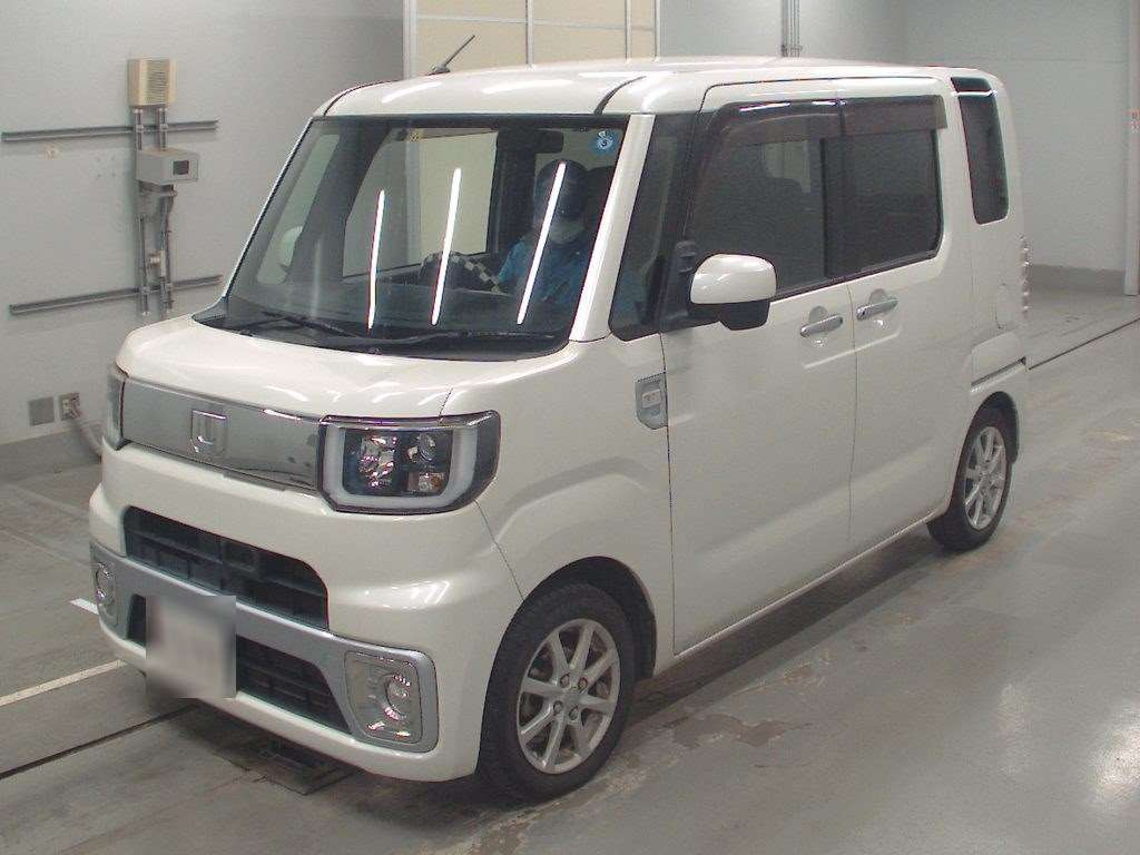 2015 Daihatsu Wake LA700S[0]