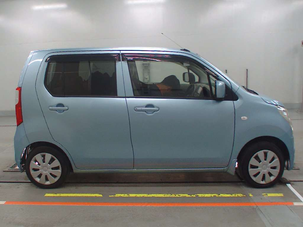 2014 Suzuki Wagon R MH34S[2]