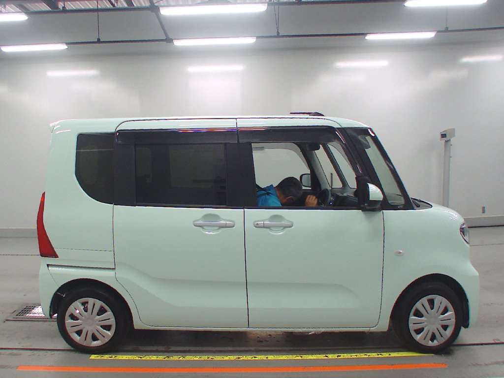 2021 Daihatsu Tanto LA650S[2]