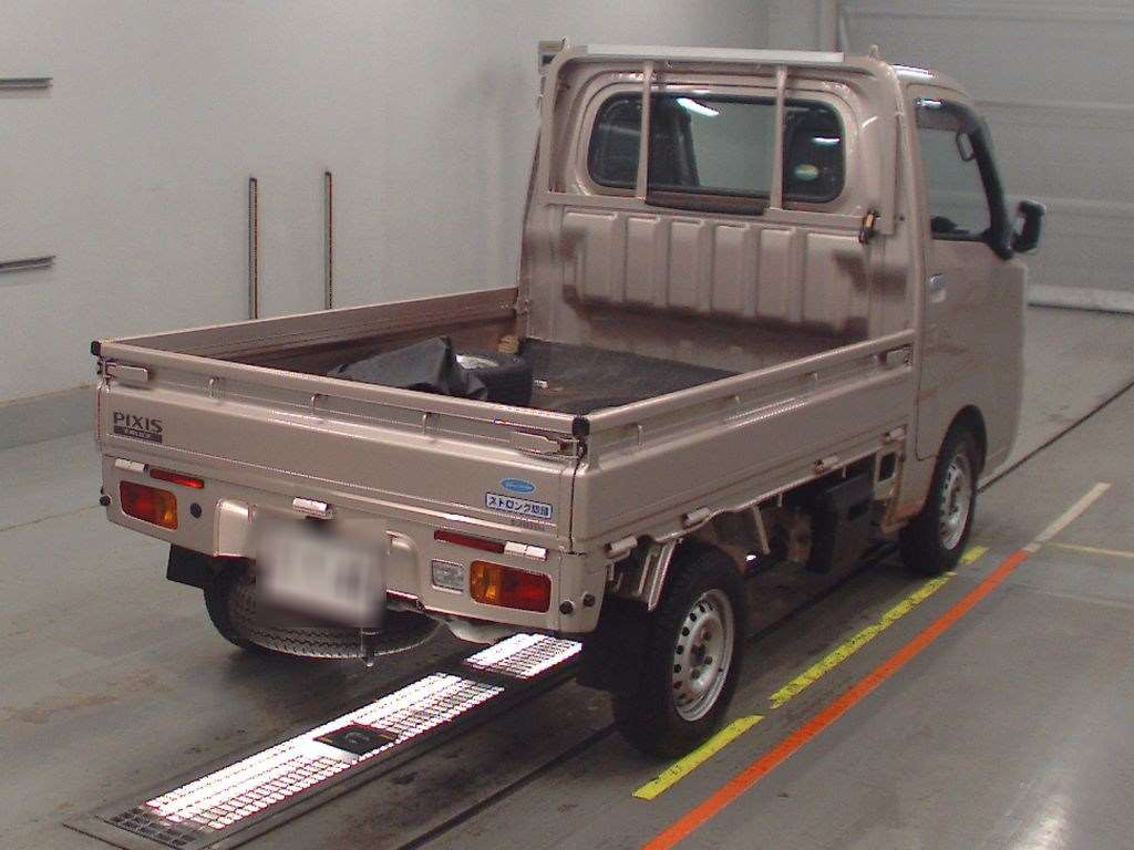 2014 Toyota Pixis Truck S510U[1]