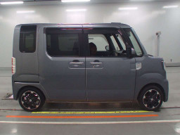 2018 Daihatsu Wake