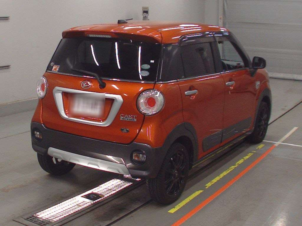 2015 Daihatsu Cast LA250S[1]