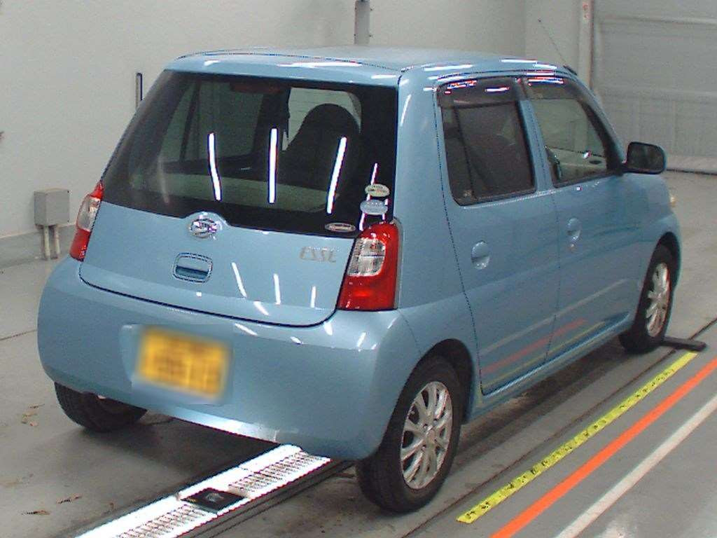 2009 Daihatsu Esse L235S[1]