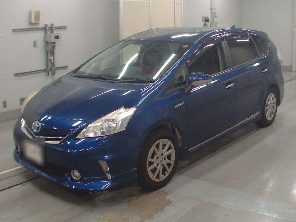 2012 Toyota Prius alpha ZVW41W[0]