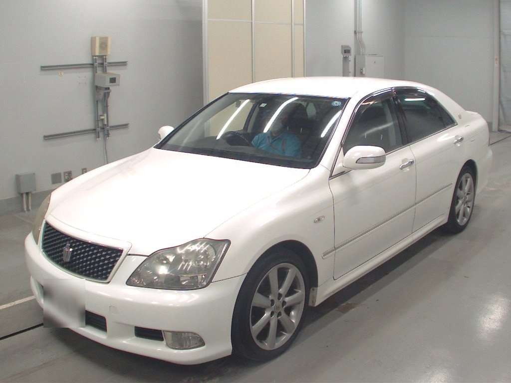 2005 Toyota Crown GRS180[0]