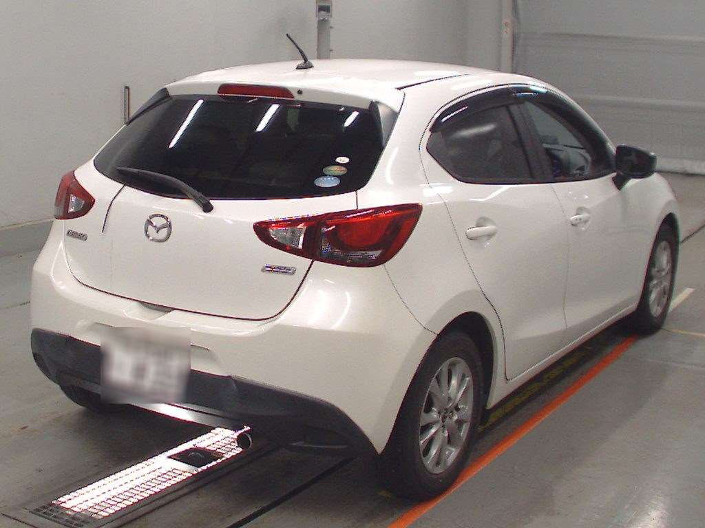 2015 Mazda Demio DJ3FS[1]