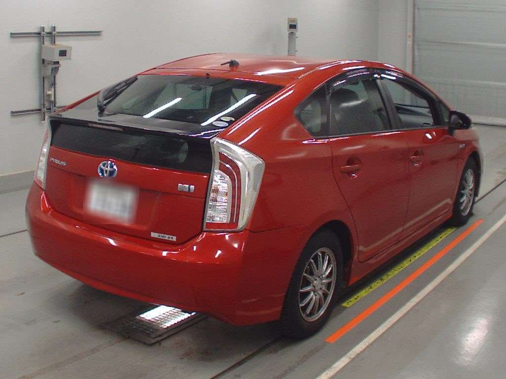 2013 Toyota Prius ZVW30[1]