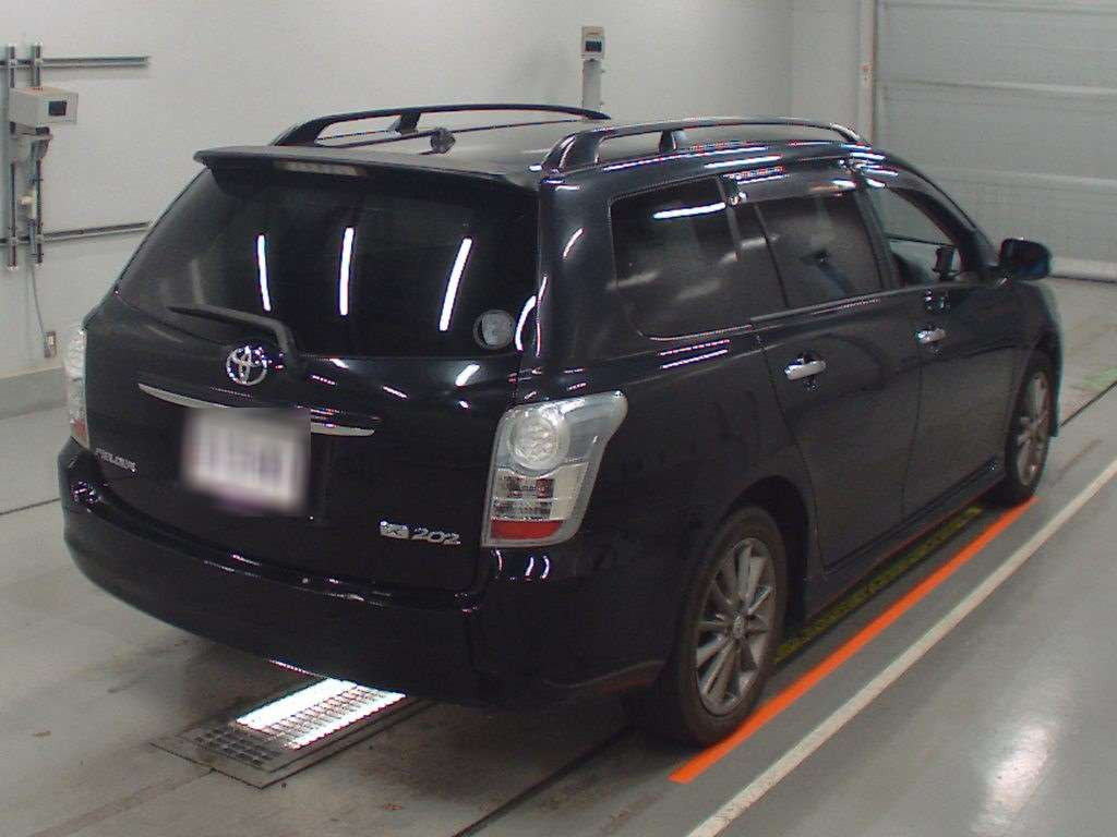 2010 Toyota Corolla Fielder NZE141G[1]