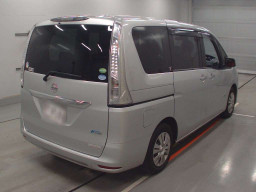 2015 Nissan Serena