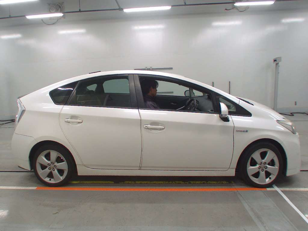 2009 Toyota Prius ZVW30[2]