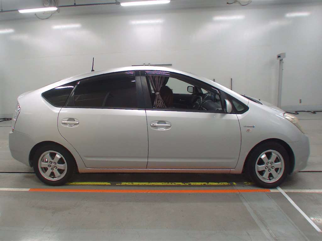 2008 Toyota Prius NHW20[2]