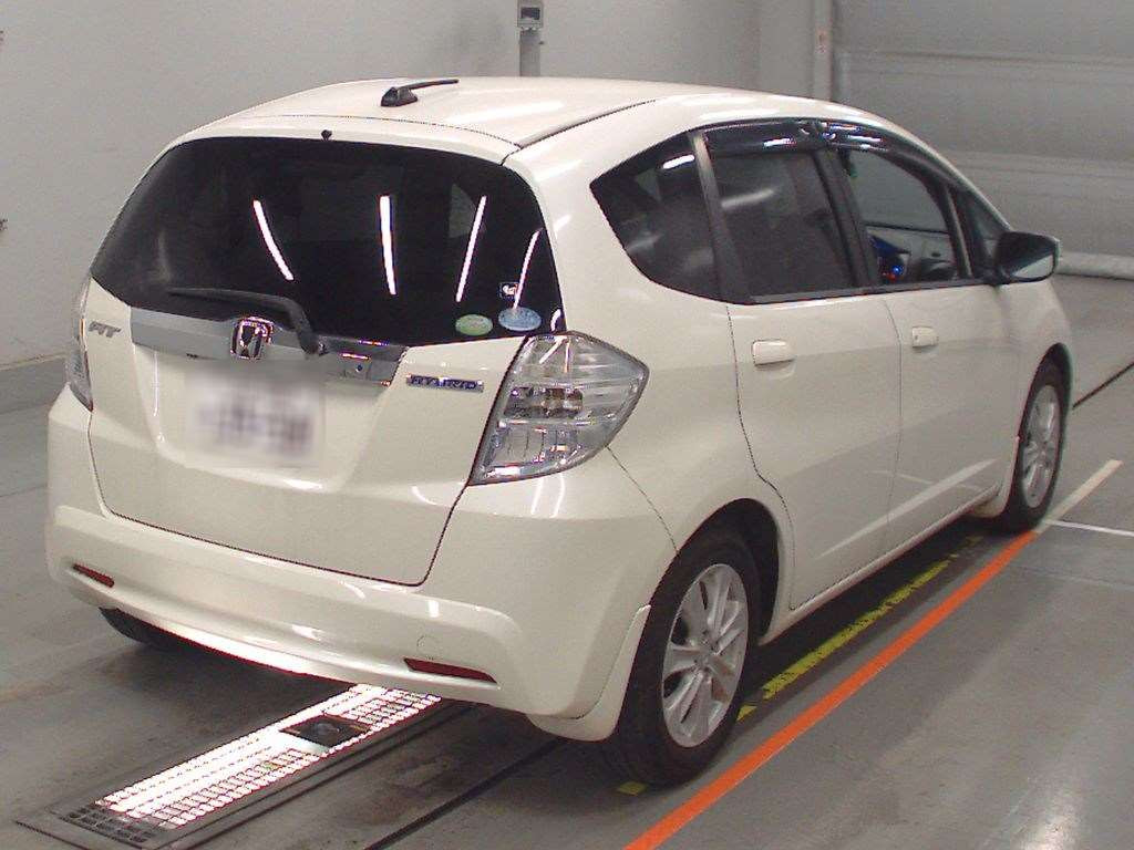 2011 Honda Fit Hybrid GP1[1]