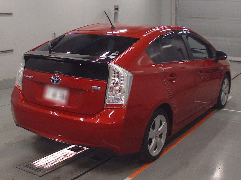 2010 Toyota Prius ZVW30[1]