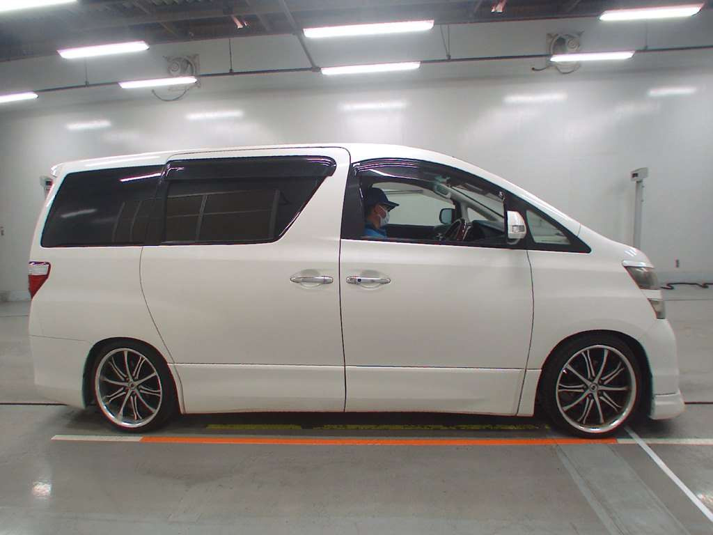 2009 Toyota Vellfire ANH20W[2]