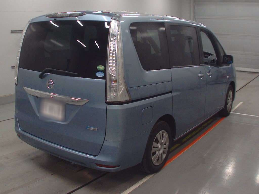 2012 Nissan Serena HC26[1]