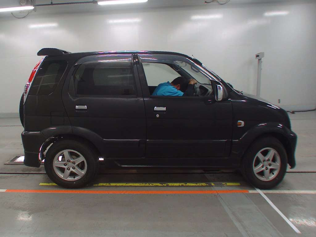 2005 Daihatsu Terios J102G[2]