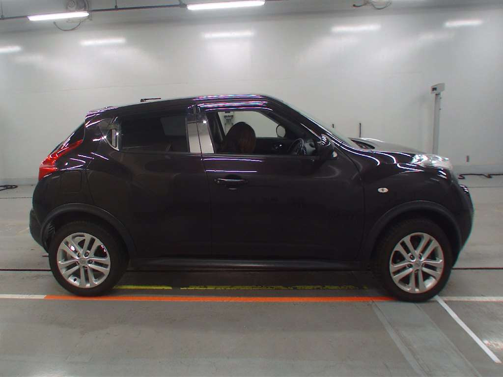 2013 Nissan JUKE YF15[2]