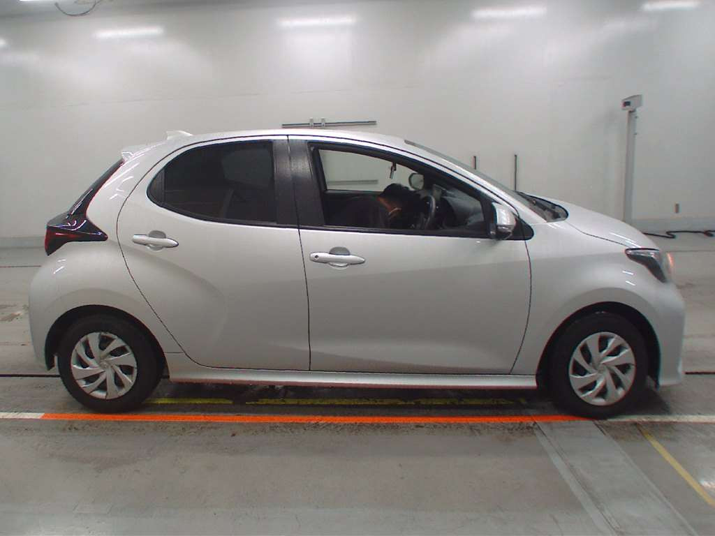 2021 Toyota YARIS KSP210[2]