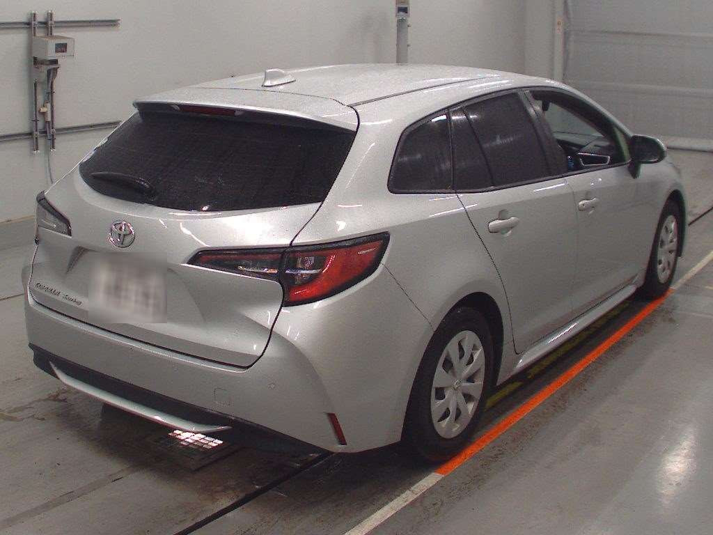 2020 Toyota Corolla Touring Wagon ZRE212W[1]